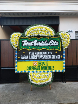 Papan Bunga Duka di Bojong Loa